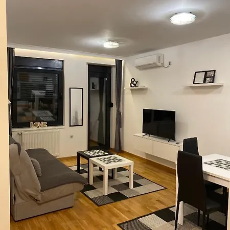 Family , Free Parking Apartment